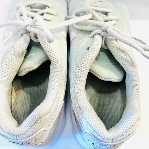 Nike Air Max Motion LW Women’s 8.5 Mint Green White Running Training Sneakers - Picture 3 of 10